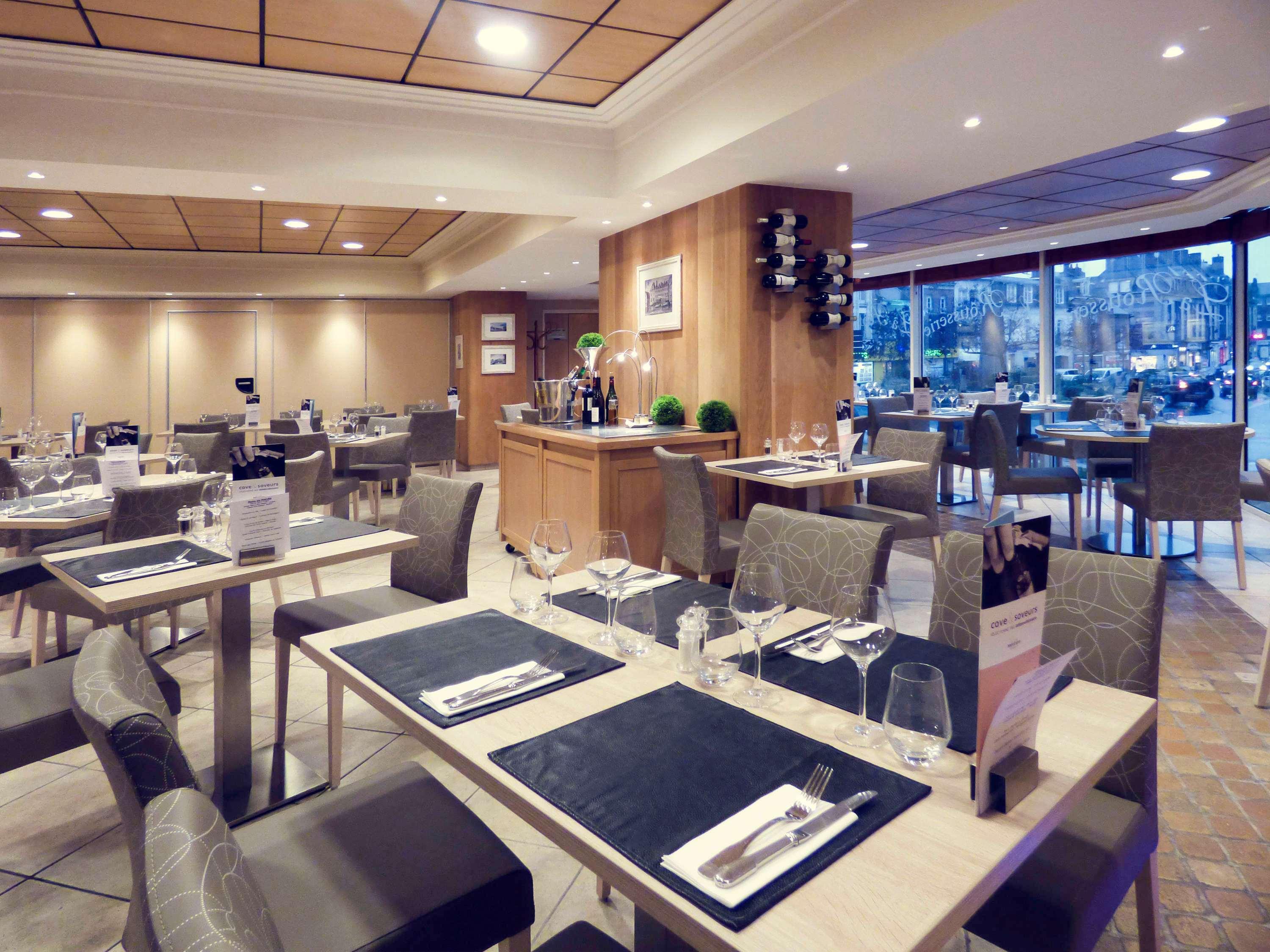 Mercure Abbeville Centre - Porte De La Baie De Somme Ngoại thất bức ảnh