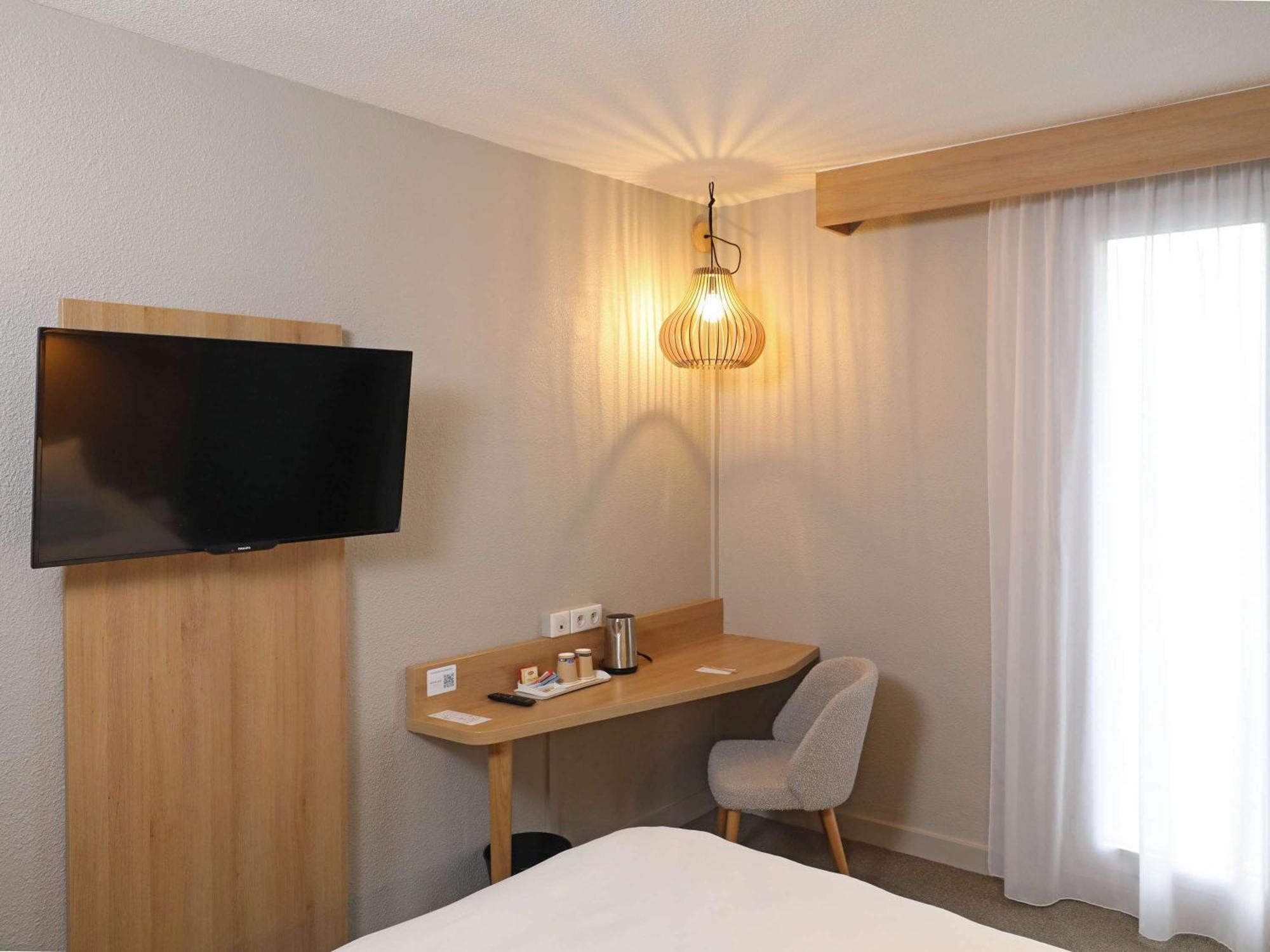 Mercure Abbeville Centre - Porte De La Baie De Somme Ngoại thất bức ảnh