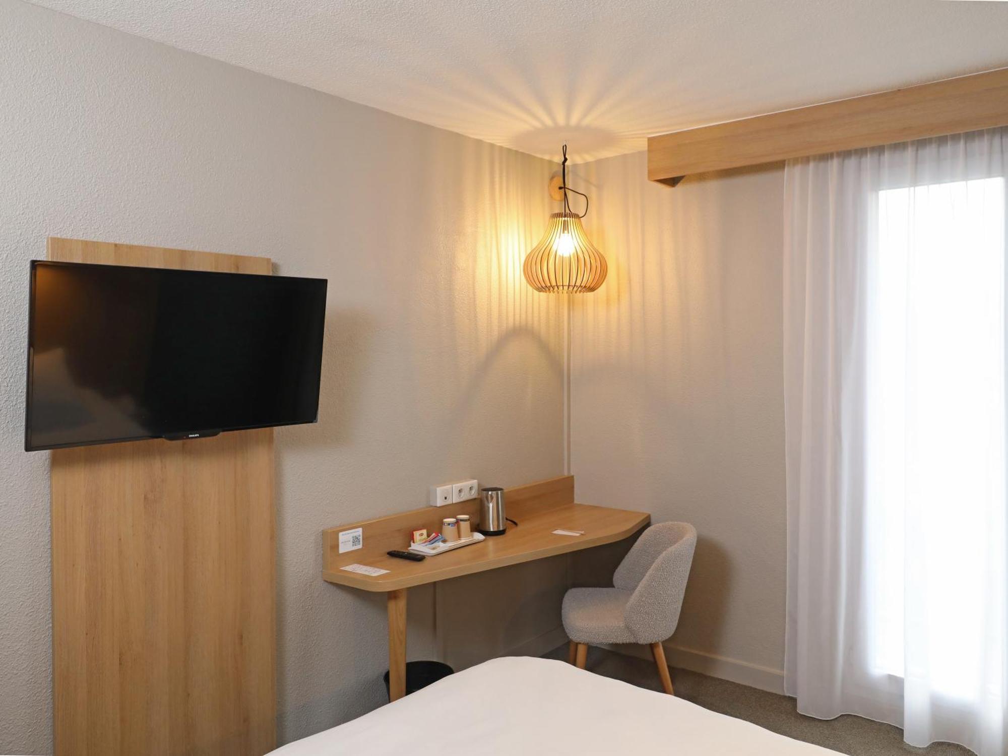 Mercure Abbeville Centre - Porte De La Baie De Somme Ngoại thất bức ảnh