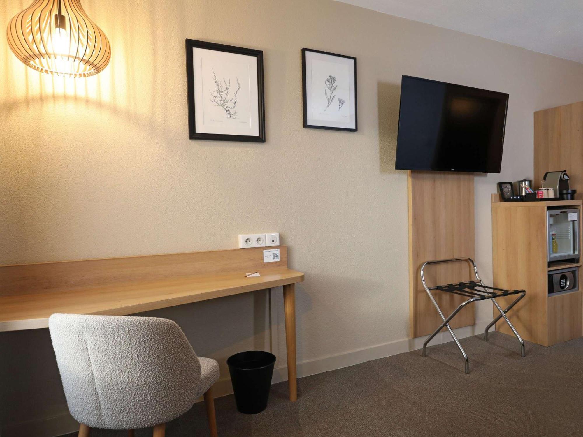 Mercure Abbeville Centre - Porte De La Baie De Somme Ngoại thất bức ảnh